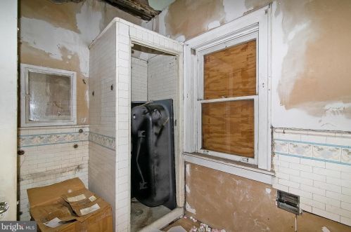 926 Broadway, Camden NJ  08103-2110 exterior