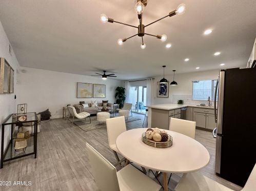18416 25th St, Phoenix AZ  85032-8019 exterior