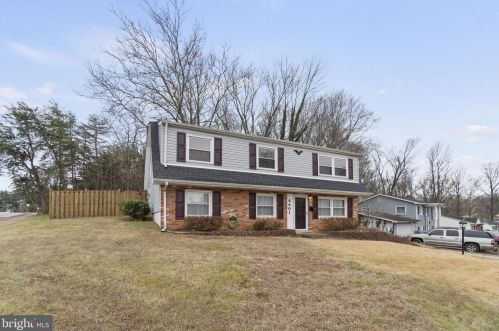 4491 Eastlawn Ave, Woodbridge, VA 22193-2672