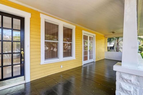 920 16th Ave, Saint Petersburg FL  33704-4216 exterior