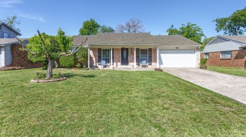 117 Wake Dr, Richardson, TX 75081-3739