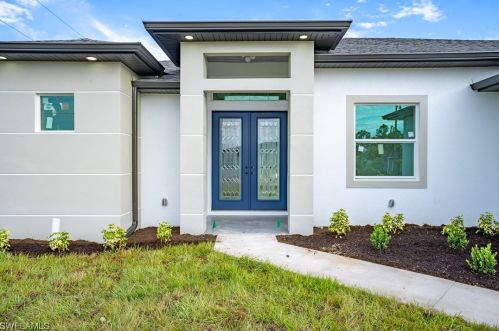 3820 5th St, Lehigh Acres, FL