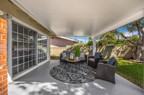3470 Julian Ave, Long Beach CA  90808-3108 exterior
