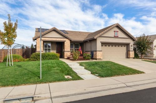 4901 Chamberlin Cir, Elk Grove, CA 95757-2514