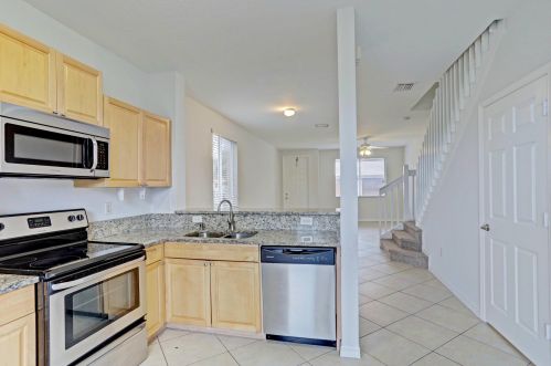 3540 Oleander Ter, West Palm Beach, FL 33404-1879