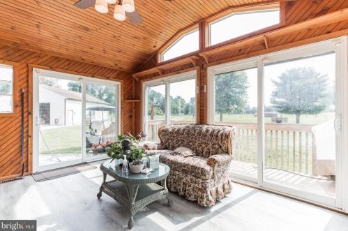 428 New Freedom Rd, Berlin Boro NJ  08009-9514 exterior