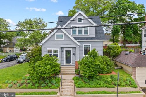 954 Somerset St, Gloucester, NJ 08030-1857