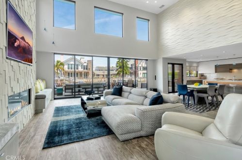 50 Rivo Alto Canal, Long Beach CA  90803-4047 exterior