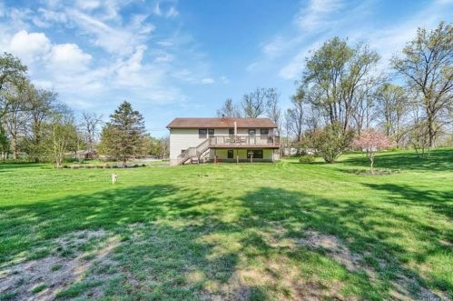 1532 Route 208, Washingtonville NY  10992-1916 exterior