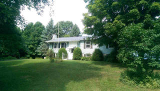 35 Skyview Meadows Ln, Hebron, NY 12832-3709