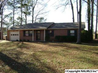 1611 Runnymead Ave, Decatur, AL 35601-4615