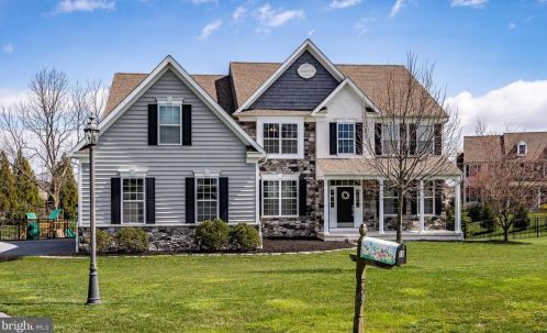 59 Colleen Cir, Downingtown, PA 19335-4993