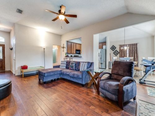 1703 Fern Dr, Midlothian TX  76063-6277 exterior