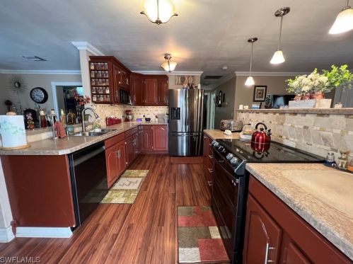 912 James Ave, Lehigh Acres FL 33936-3345 exterior