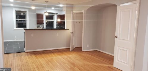 850 Longshore Ave, Philadelphia PA  19111-4423 exterior