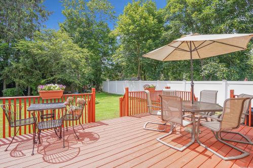 52 Colony Dr, West Sayville NY  11796-1619 exterior