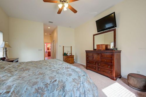 519 Laurel Rd, Nokomis FL  34275-5243 exterior