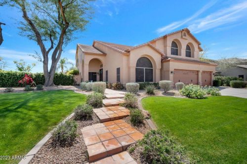 1015 Liberty Ln, Gilbert, AZ 85296-9741