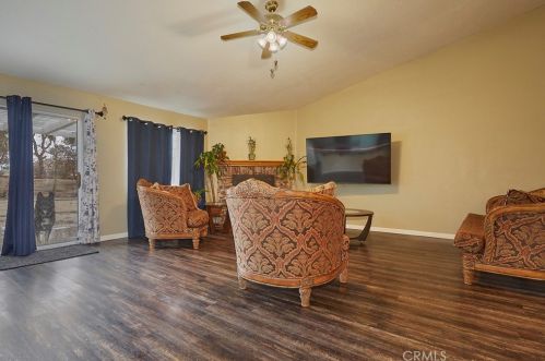 9985 Appleton St, Victorville CA  92392-1967 exterior