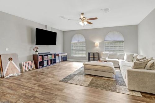95 12th Ave, Naples FL  34120-3353 exterior