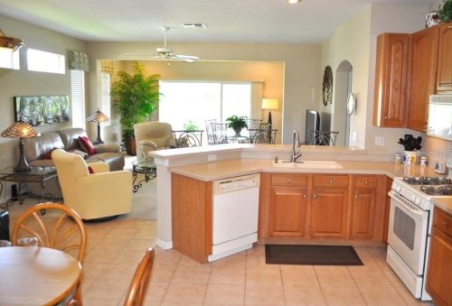 1937 Inverness Greens Dr, Ruskin, FL 33573-7219