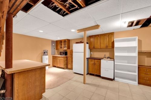 170 Rainbow Trl, Parsippany NJ  07834-3214 exterior