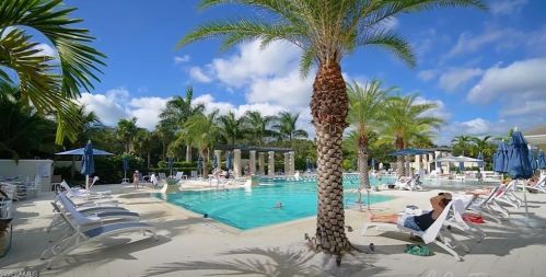 4751 Bonita Bay Blvd, Bonita Springs FL 34134-8786 exterior