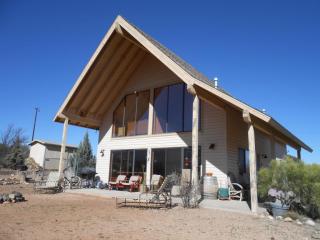 437 Geary Heights Dr, Clarkdale, AZ 86324-3128