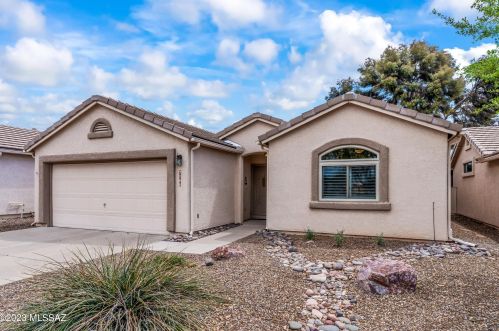 7180 Navigator Ln, Tucson, AZ 85756-9023