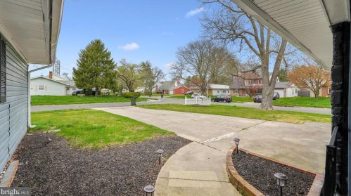 78 Gamewell Ln, Willingboro NJ  08046-3033 exterior