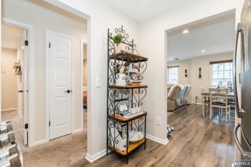 98 Stonyridge Dr, Lincoln Park NJ  07035-2253 exterior