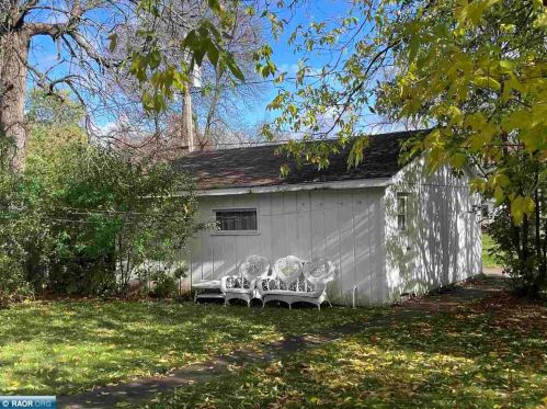 2918 4th Ave, Hibbing, MN 55746-2039