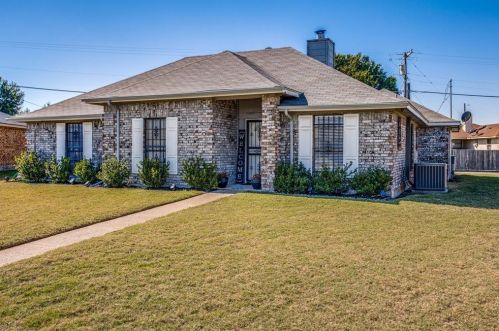 1119 Pepperidge Dr, Lancaster, TX 75134-2076