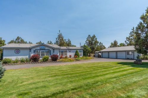 63656 Cricketwood Rd, Bend, OR 97701-9791