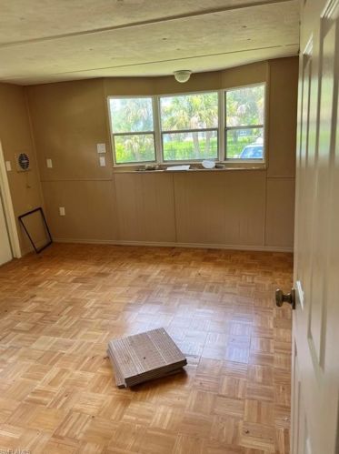 26700 Vagabond Way, Bonita Springs, FL 34135-5337