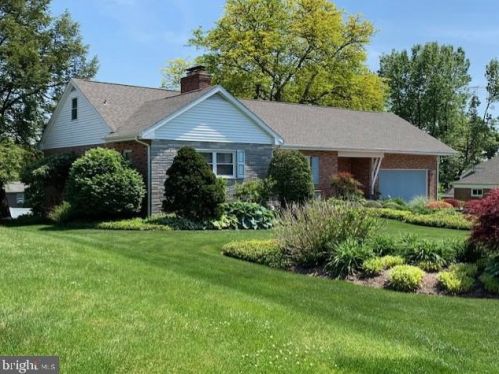 469 Highland Rd, Red Lion, PA 17356-9291