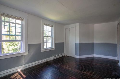 201 Town St, Norwich CT  06360-2402 exterior