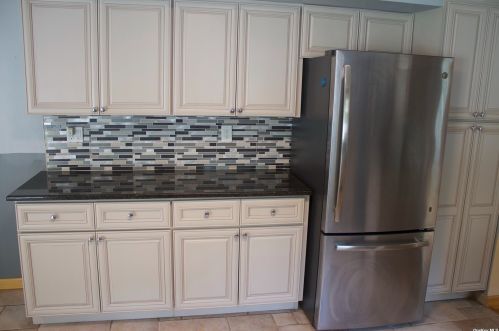 12 Ramblewood Rd, Shoreham NY  11786-2300 exterior