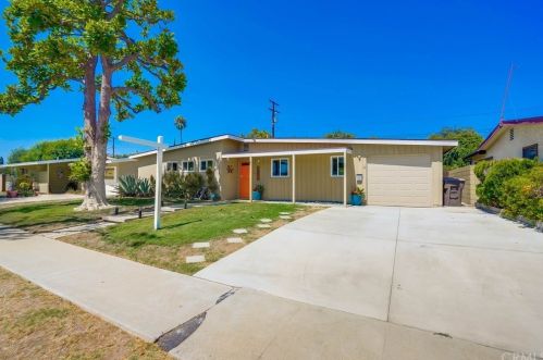 6821 De Leon St, Long Beach, CA 90815-4908