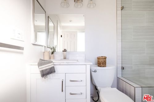 2172 Lysander Ave, Simi Valley CA 93065-1756 exterior