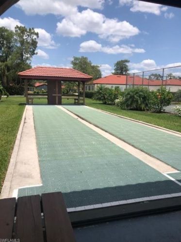1057 Forest Lakes Dr, Naples FL  34105-2284 exterior