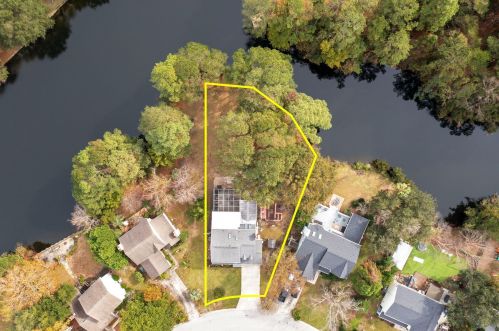 1438 Diamond Blvd, Mount Pleasant SC  29466-9463 exterior