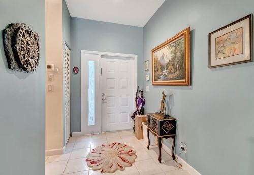 10549 Royal Caribbean Cir, Boynton Beach FL  33437-4285 exterior