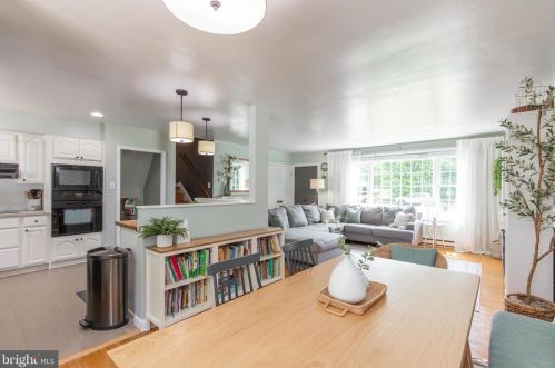 244 Park Rd, Prospectville PA  19002-1121 exterior