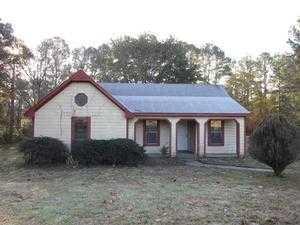 6517 Reeves Dr, Sanford, NC 27332-7845
