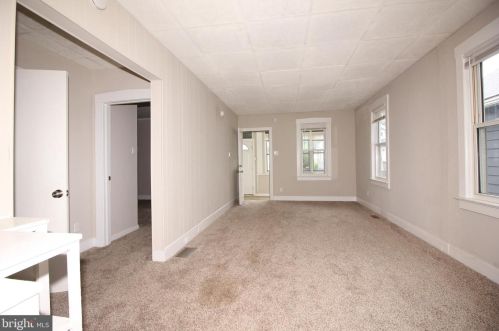 816 Bergen St, Gloucester NJ  08030-1541 exterior