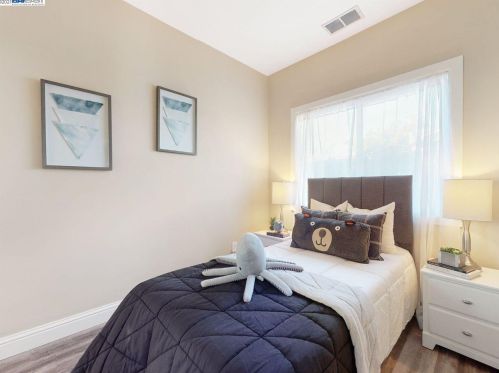 9114 B St, Oakland CA 94603-2423 exterior