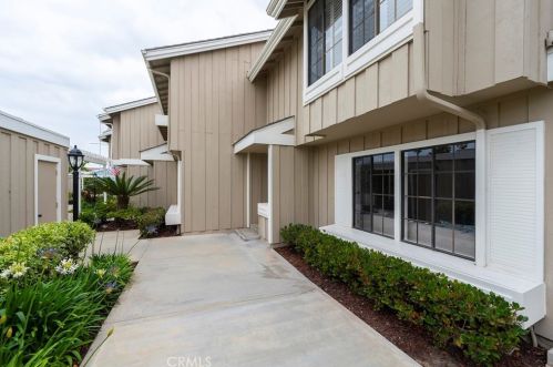 309 Regatta Way, Seal Beach CA  90740-5985 exterior