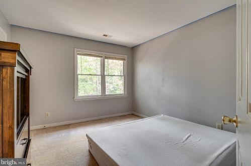 6404 Forest Grove Dr, Fredericksburg VA  22407-6344 exterior