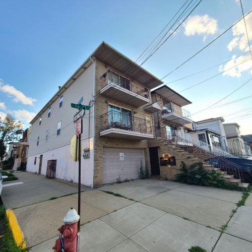 701 76th St, North Bergen, NJ 07047-4907